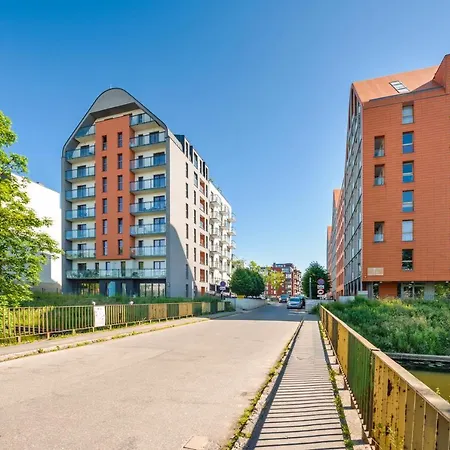 Aura Iii, Sun & Snow Apartment *