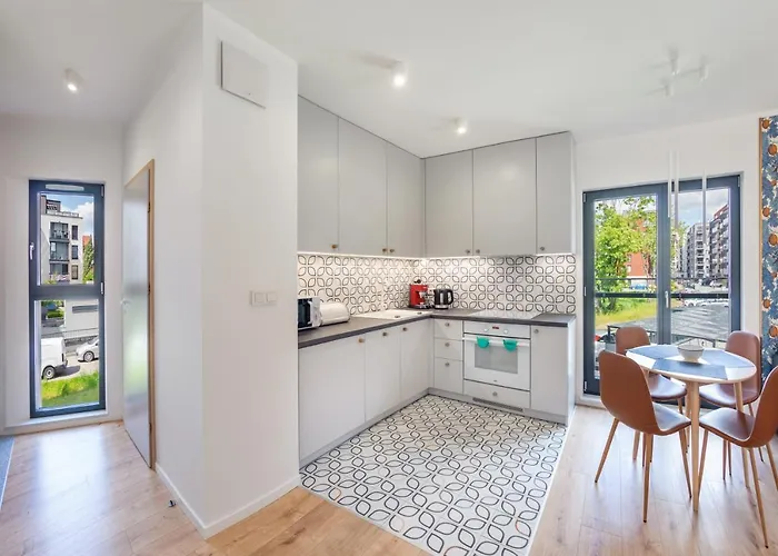 Aura Iii, Sun & Snow * Gdańsk