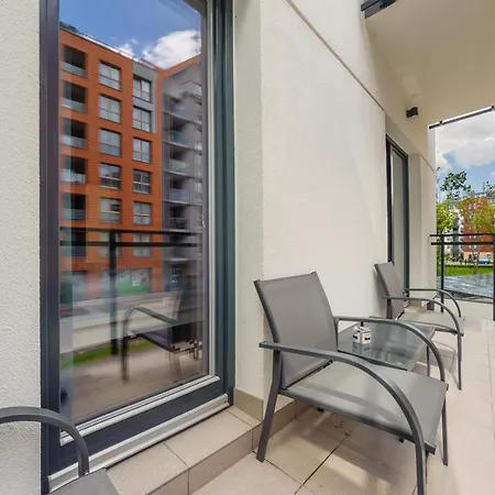 Aura Iii, Sun & Snow Apartment